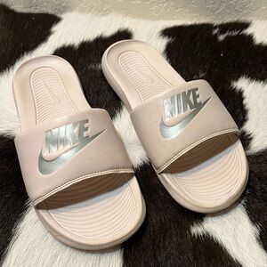Nike Women's Light Pink and Silver Slippers